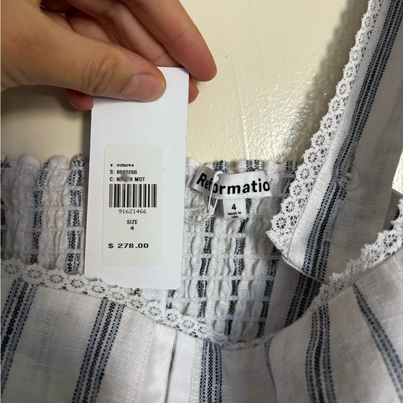 Reformation Tagliatelle linen dress in harbor stripe - Picture 5 of 6